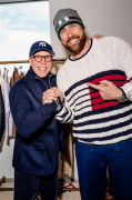 TOMMY HILFIGER 欢迎橄榄球巨星 Travis Kelce（特拉维斯·凯尔斯）出任全球品牌大使及创意合作者